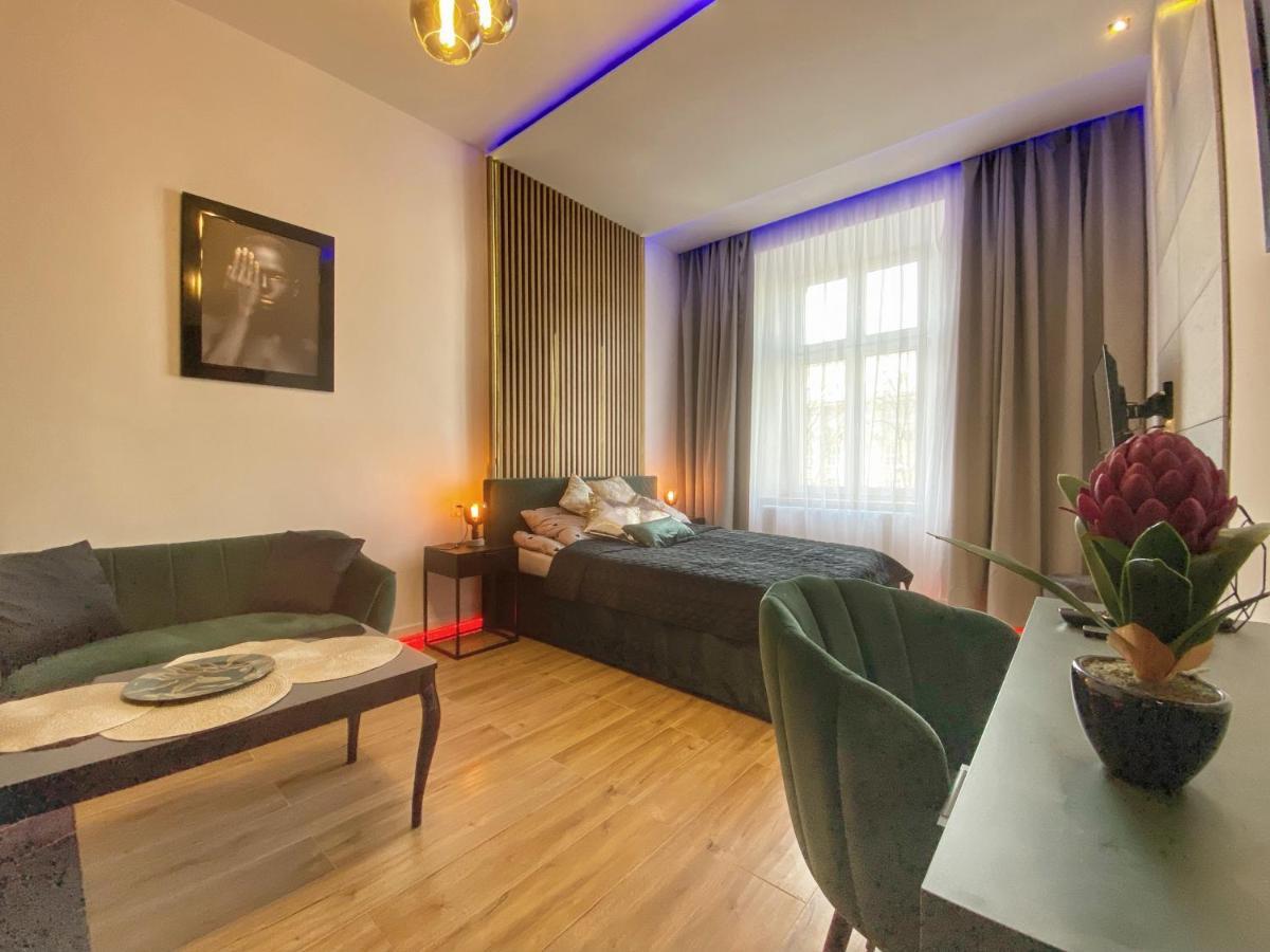 Apartament Czarny Z Jacuzzi Krakow Luaran gambar