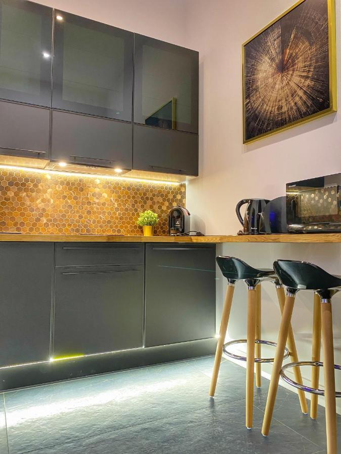 Apartament Czarny Z Jacuzzi Krakow Luaran gambar