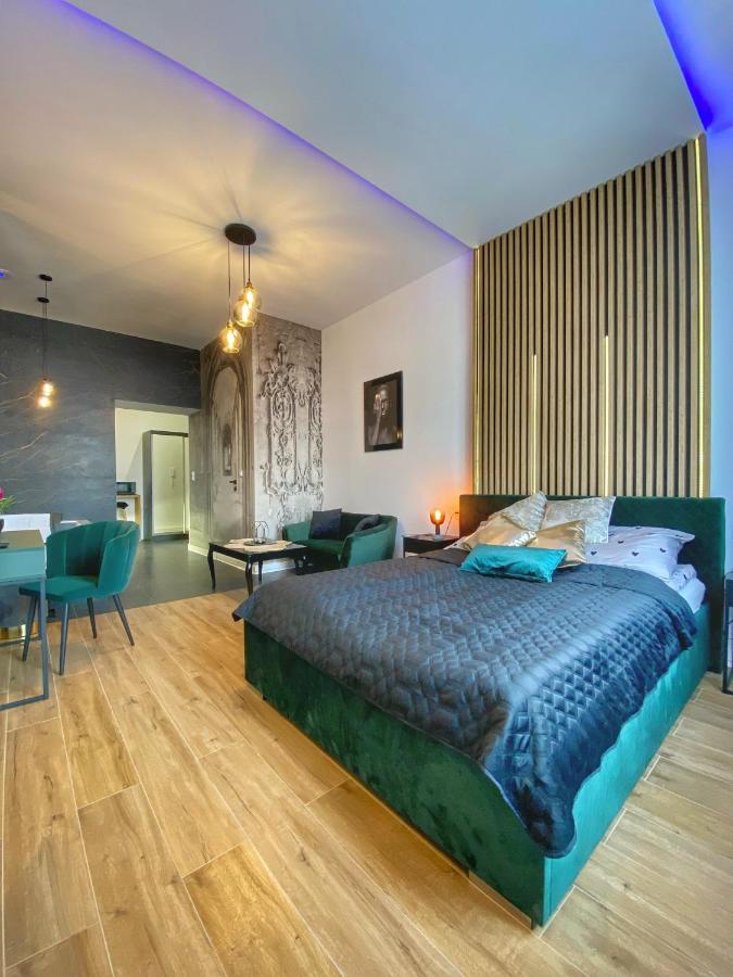 Apartament Czarny Z Jacuzzi Krakow Luaran gambar