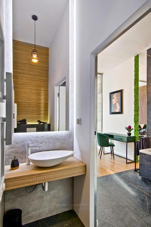 Apartament Czarny Z Jacuzzi Krakow Luaran gambar